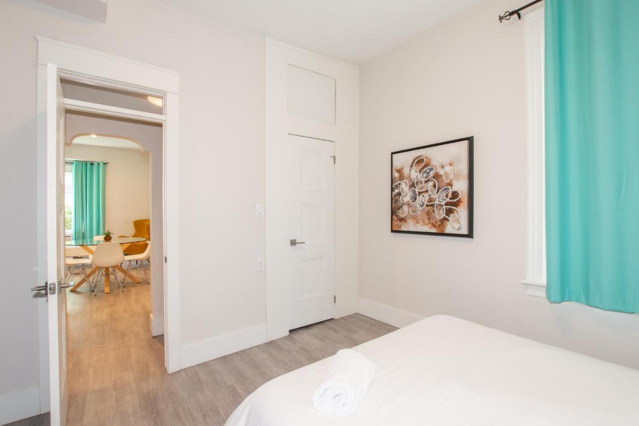 Charming Niagara Region Apt. Newly Renovated! Appartement Sainte-Catherine Buitenkant foto